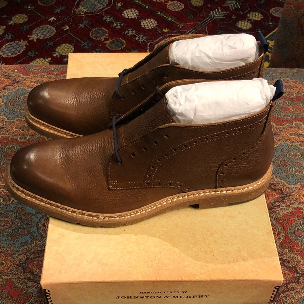 Johnston & Murphy: Pearce Tan Chukka Boot